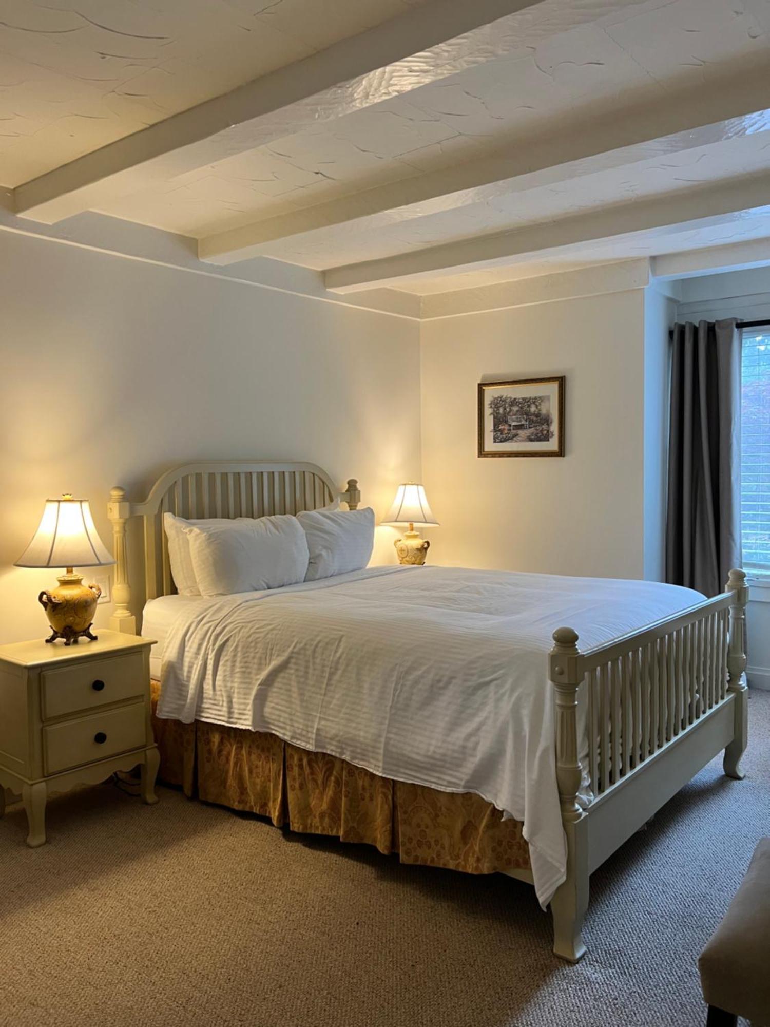 Sea Edge Motel Parksville Room photo